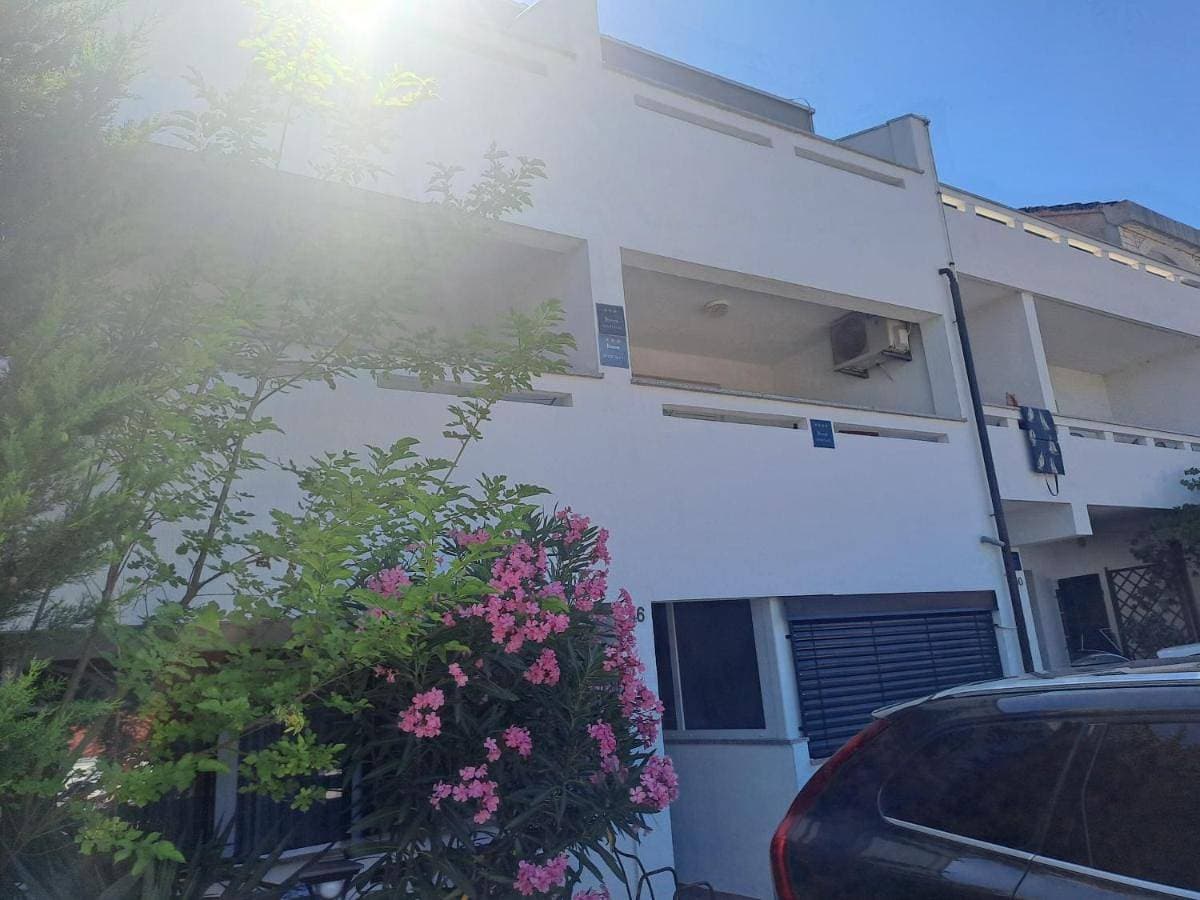 Foto 2 von 30: Apartment with Balcony