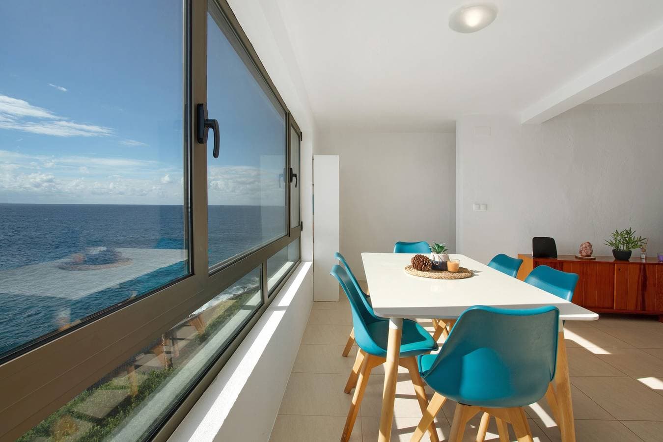 Foto 11 von 35: Ferienhaus 'The Yellow House' mit Meerblick, Balkon und Wi-Fi