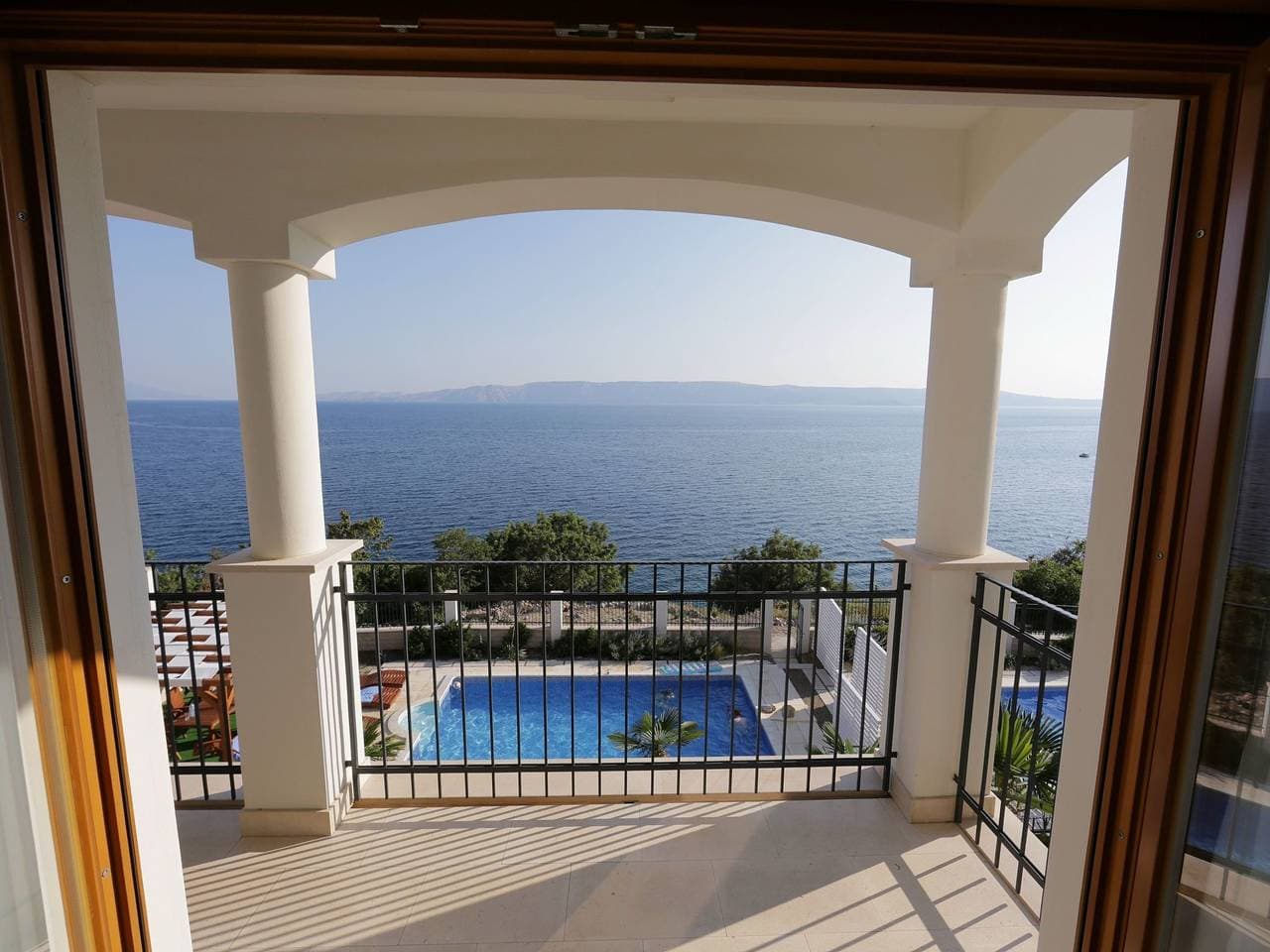 Foto 6 von 32: Wohnung "Zayml Povile" mit Blick auf das Wasser