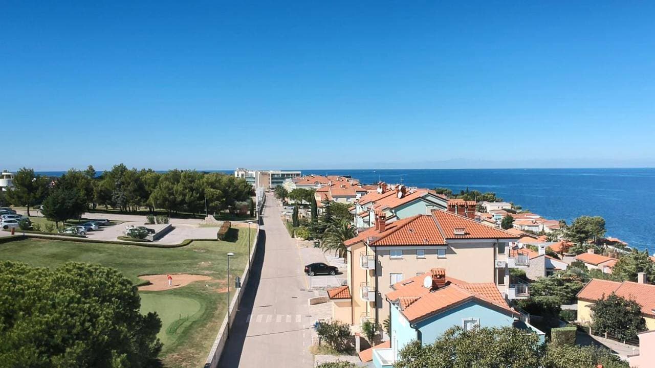 Foto 13 von 25: Two-Bedroom Apartment with Balcony and Sea View