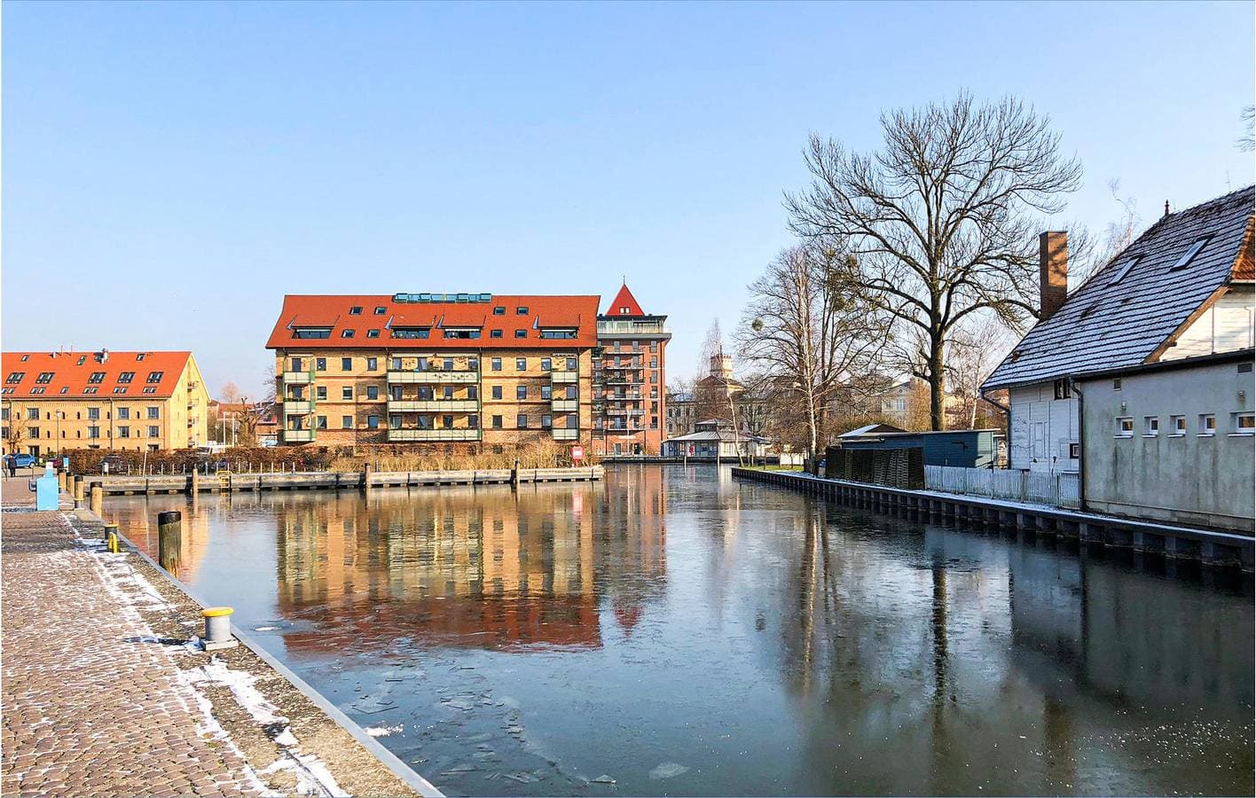 Foto 12 von 16: Gemütliches Hausboot mit Terrasse & WiFi in der Nähe des Stadtzentrums von Neuruppin