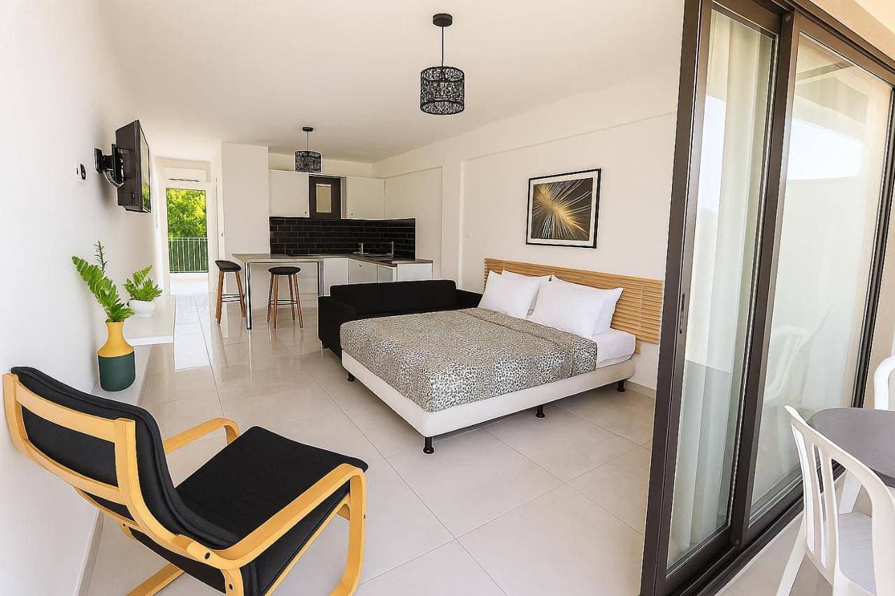 Paphos Harbour Modern Apartments 1
