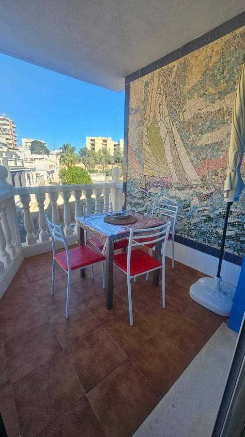 Foto 4 von 27: Two-Bedroom Apartment with Mountain View