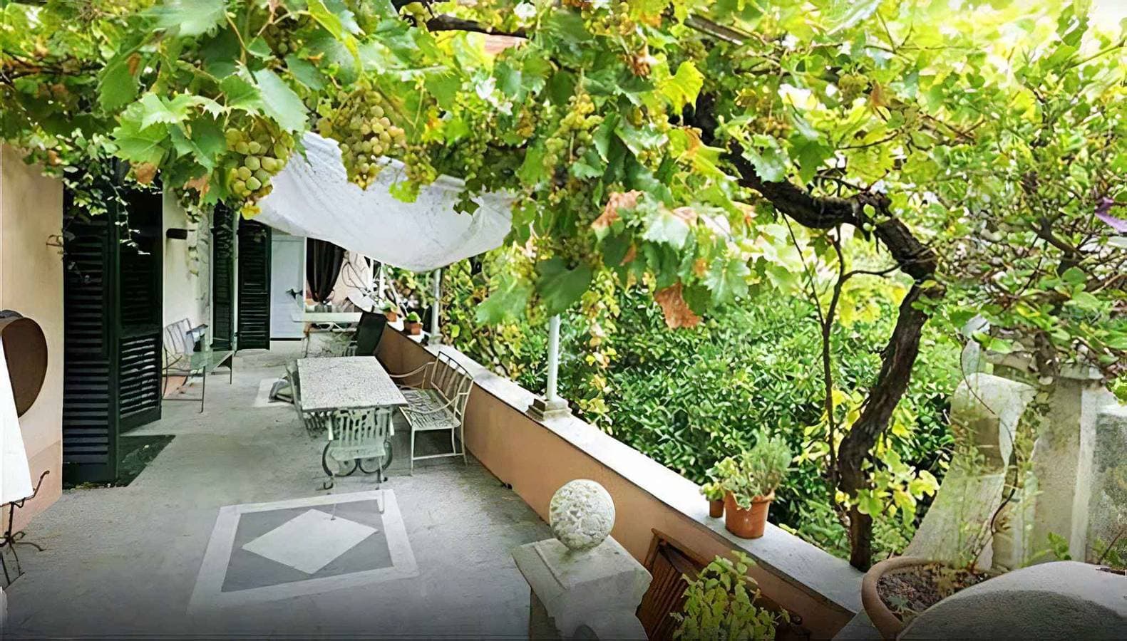 Foto 3 von 18: Ferienwohnung im mittelalterlichen Dorf von Finale Ligure