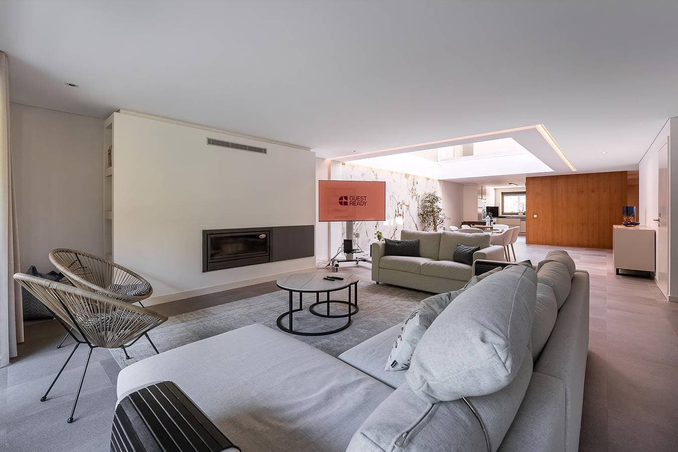 Foto 8 von 55: Ferienhaus für 6 Personen mit Pool