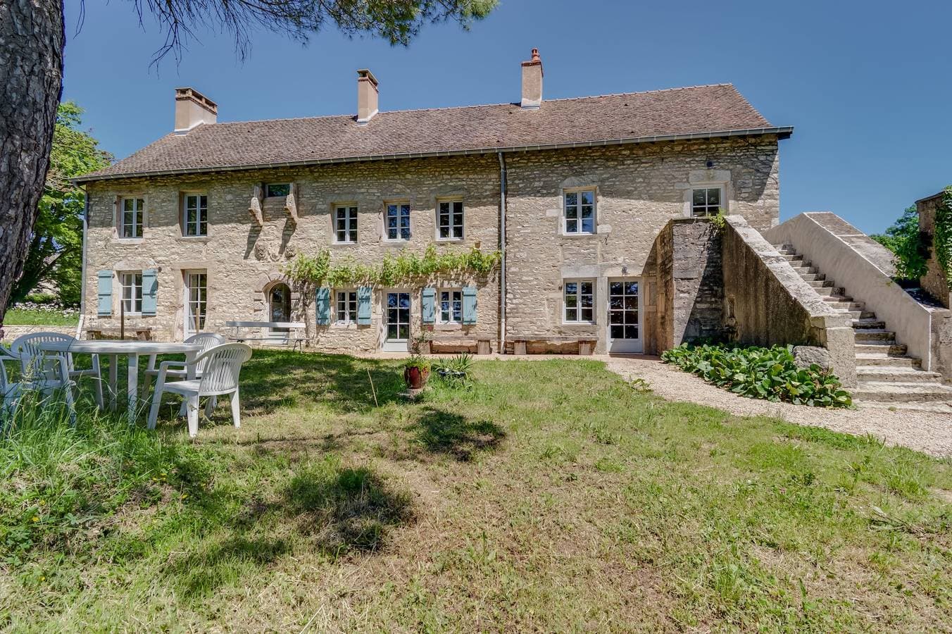 Foto 2 von 18: Ferienhaus für 11 Personen mit Terrasse