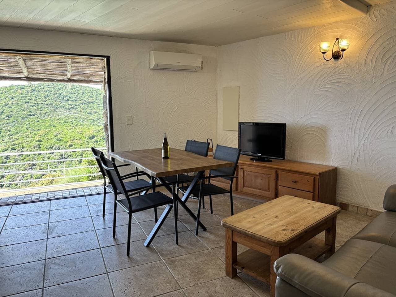 Foto 5 von 16: F3 Wohnung mit Pool und Meerblick in Fautea