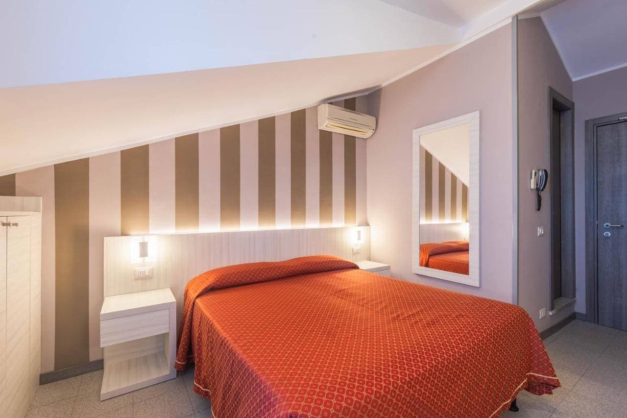 Foto 5 von 7: Attic Double or Twin Room with Sea View