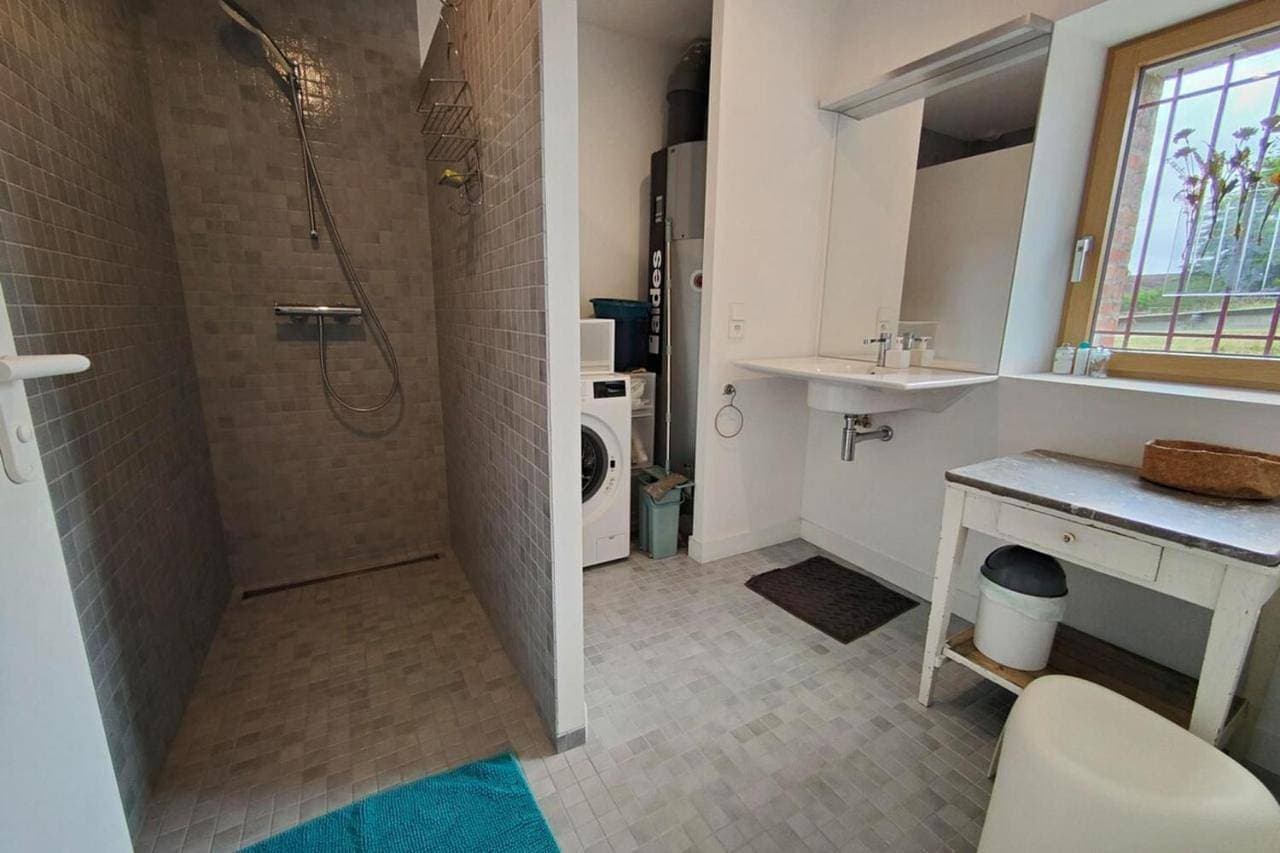 Foto 12 von 35: Three-Bedroom House
