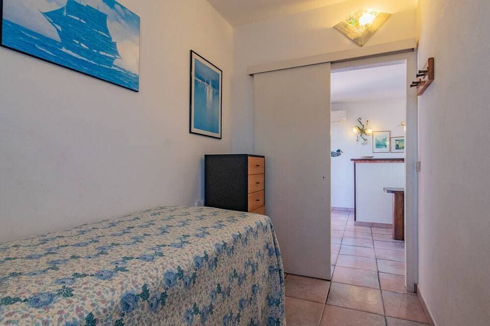 Foto 2 von 30: Spacious villa just a few steps from Paolina Beach.