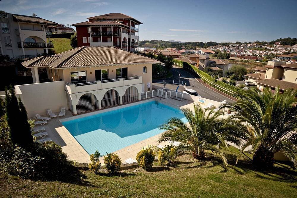 Foto 4 von 29: Studio avec accès piscine, Wi-Fi + Parking gratuit
