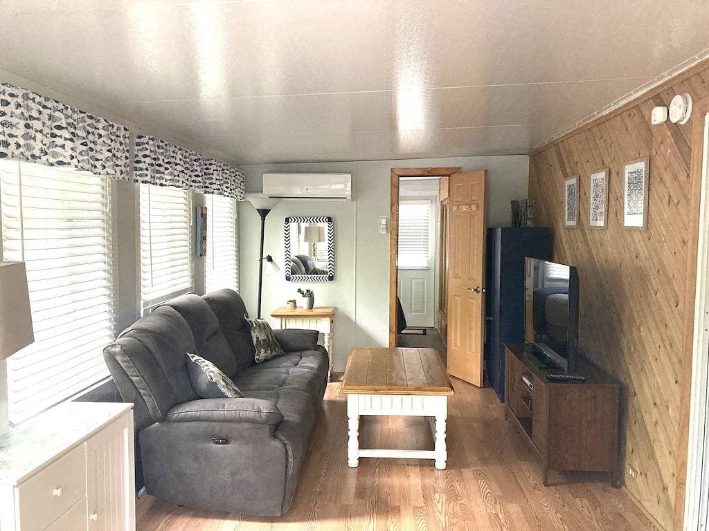Foto 3 von 15: Point Sebago 3 Schlafzimmer, 1,5 Bäder Maine Seehütte nahe Strand an der Purple Rd