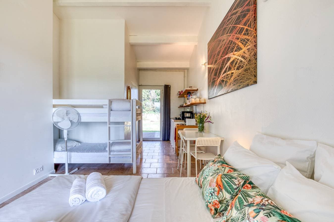 Foto 9 von 23: 'Mas Des Cypres - Mazet 4'  mit Privatterrasse, Gemeinschaftsgarten und WLAN