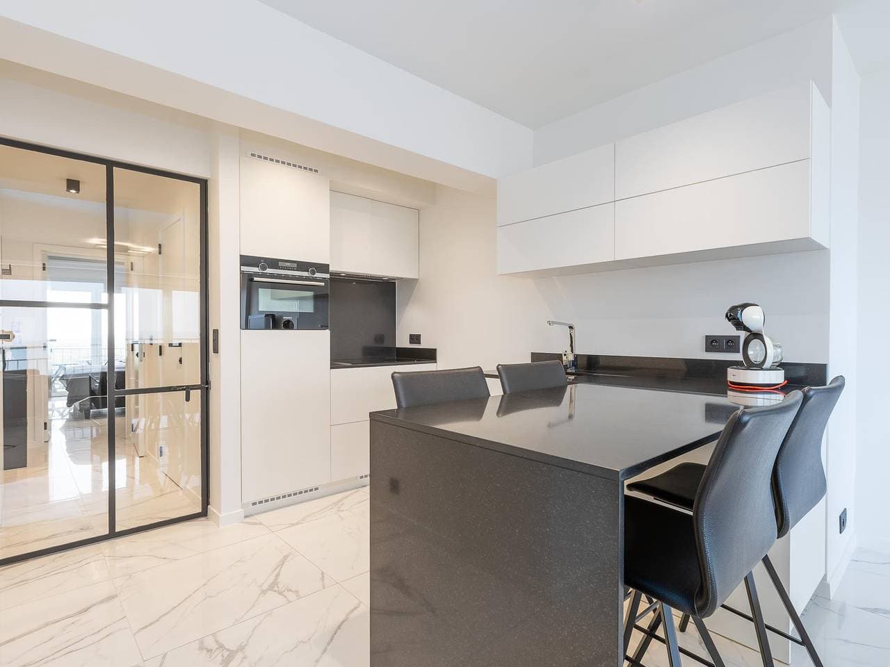 Foto 6 von 21: Luxusapartment mit herrlichem Meerblick