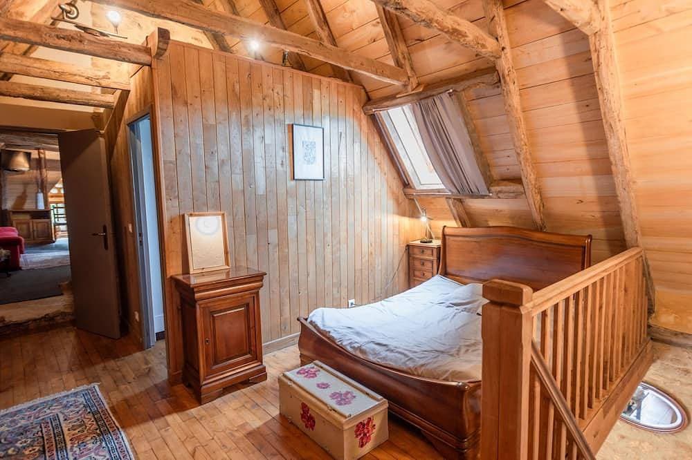 Foto 8 von 30: Großes super attraktives Haus mit privatem Pool