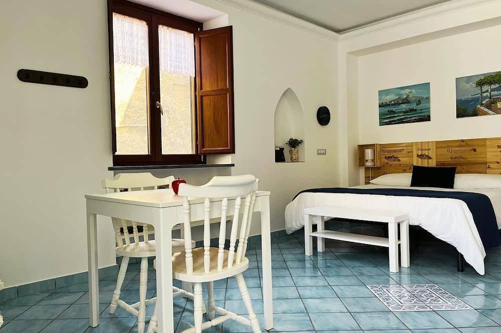 Casa Tasca, a cozy and quiet apartment with a large terrace. 1