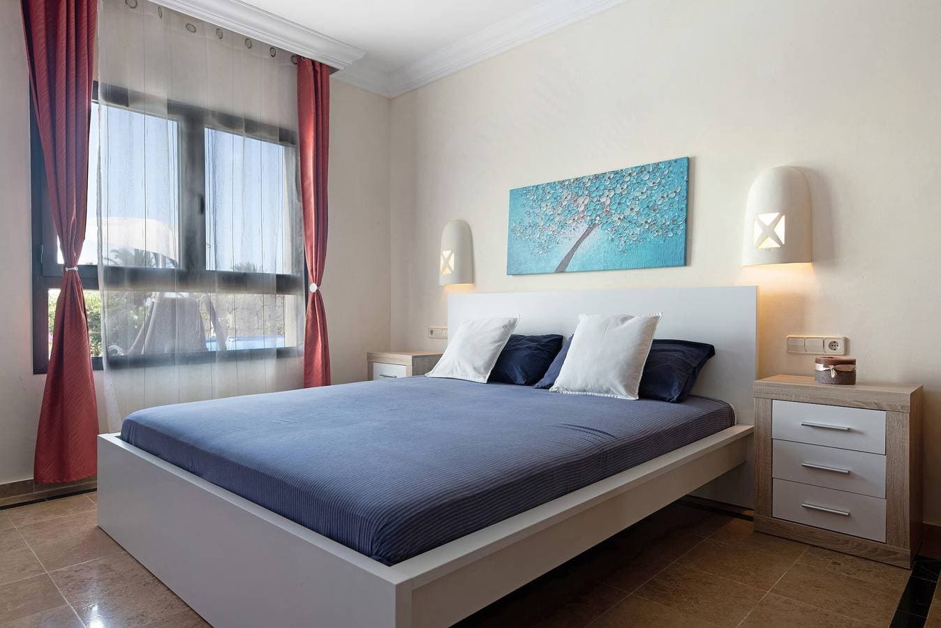 Foto 12 von 27: Villa „Montaña Roja“ mit privatem Pool, Terrassen und WLAN