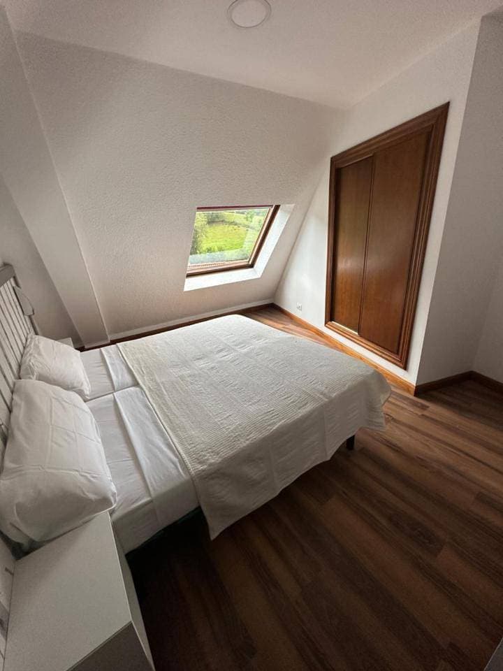 Foto 11 von 12: Twin Room