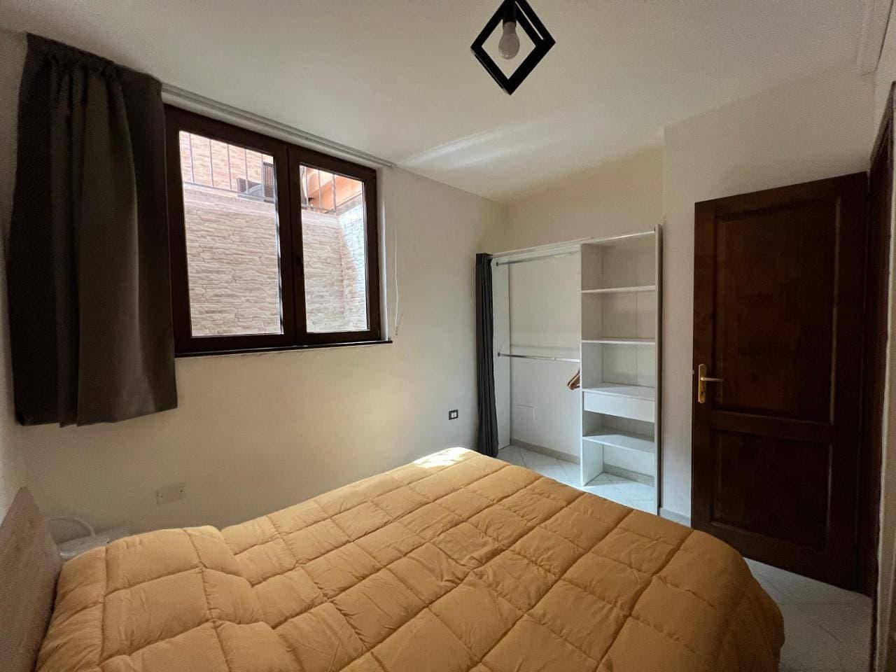 Foto 9 von 46: Three-Bedroom House