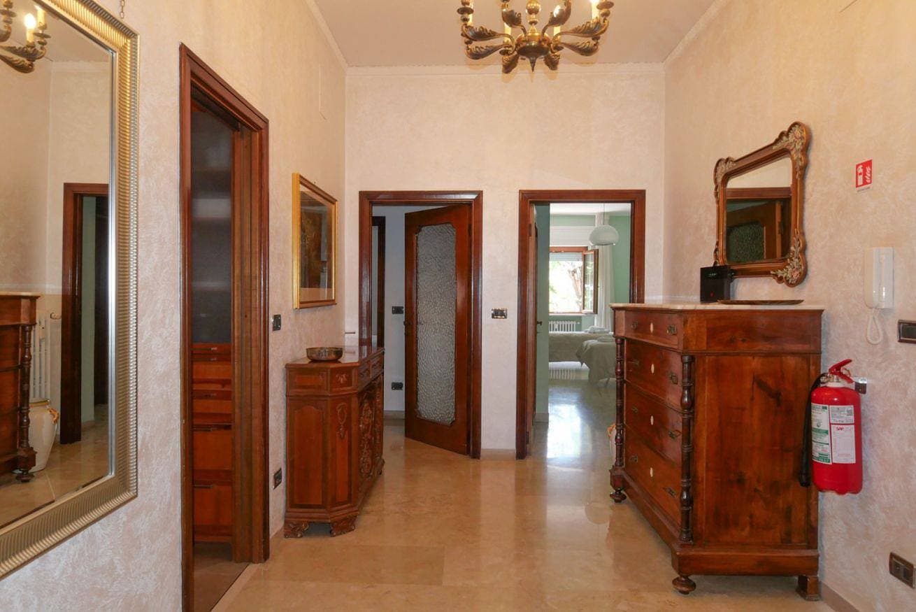 Foto 7 von 39: Ferienwohnung für 6 Personen mit Balkon/Terrasse