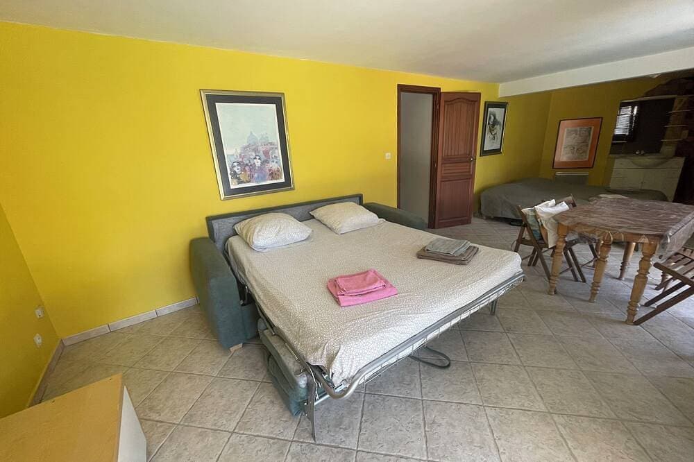 Foto 3 von 30: Idyllic getaway StudioBas de Villa:garden and private pool near the coast