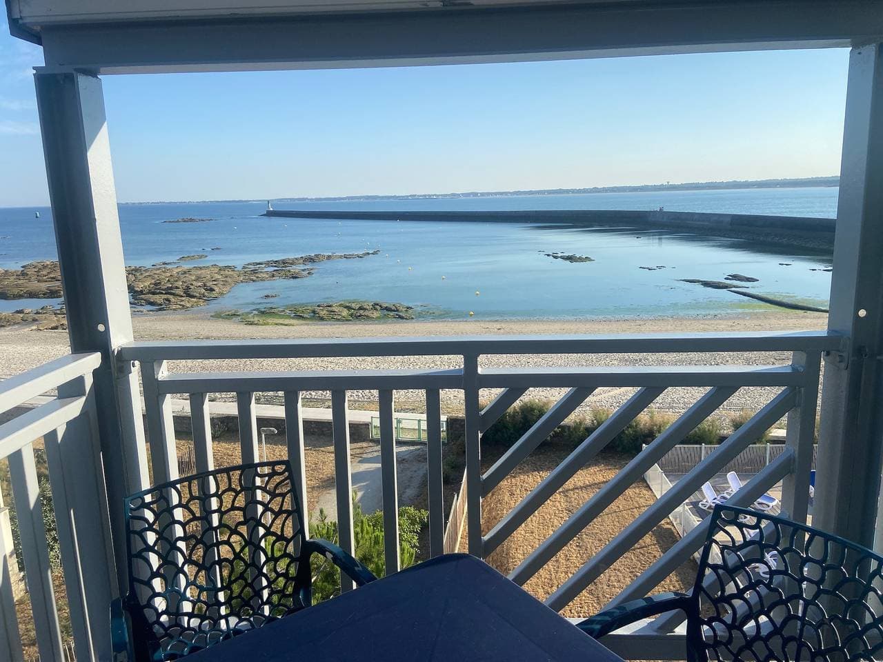 Foto 2 von 22: Apartment mit Meerblick, Gemeinschaftspool und privatem Balkon