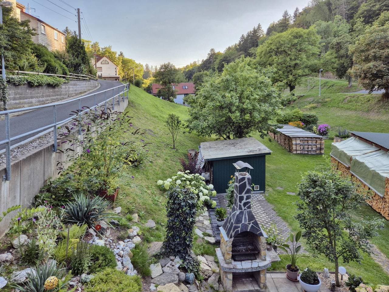 Foto 11 von 23: Ferienhaus mit Balkon & Garten im Thüringer Wald
