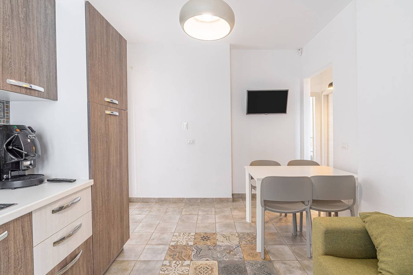 Foto 11 von 30: Apartment 'Cecilia Vista Giardino' mit Gemeinschaftspool, WLAN und Klimaanlage