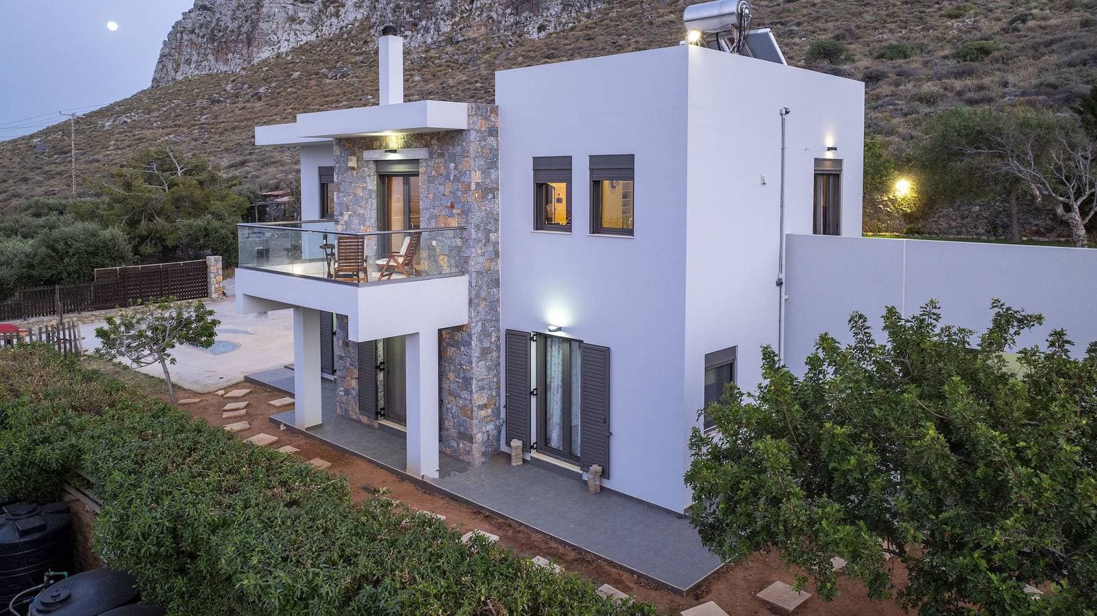 Foto 9 von 51: Villa für 8 Personen mit Balkon