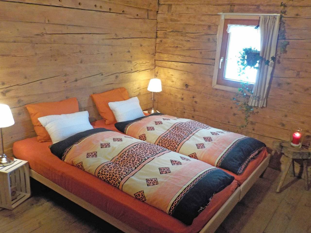 Foto 3 von 9: Ferienwohnung Bio-Hirschfarm, Versam - 3 Zimmer Ferienwohnung für max. 5 Pers.