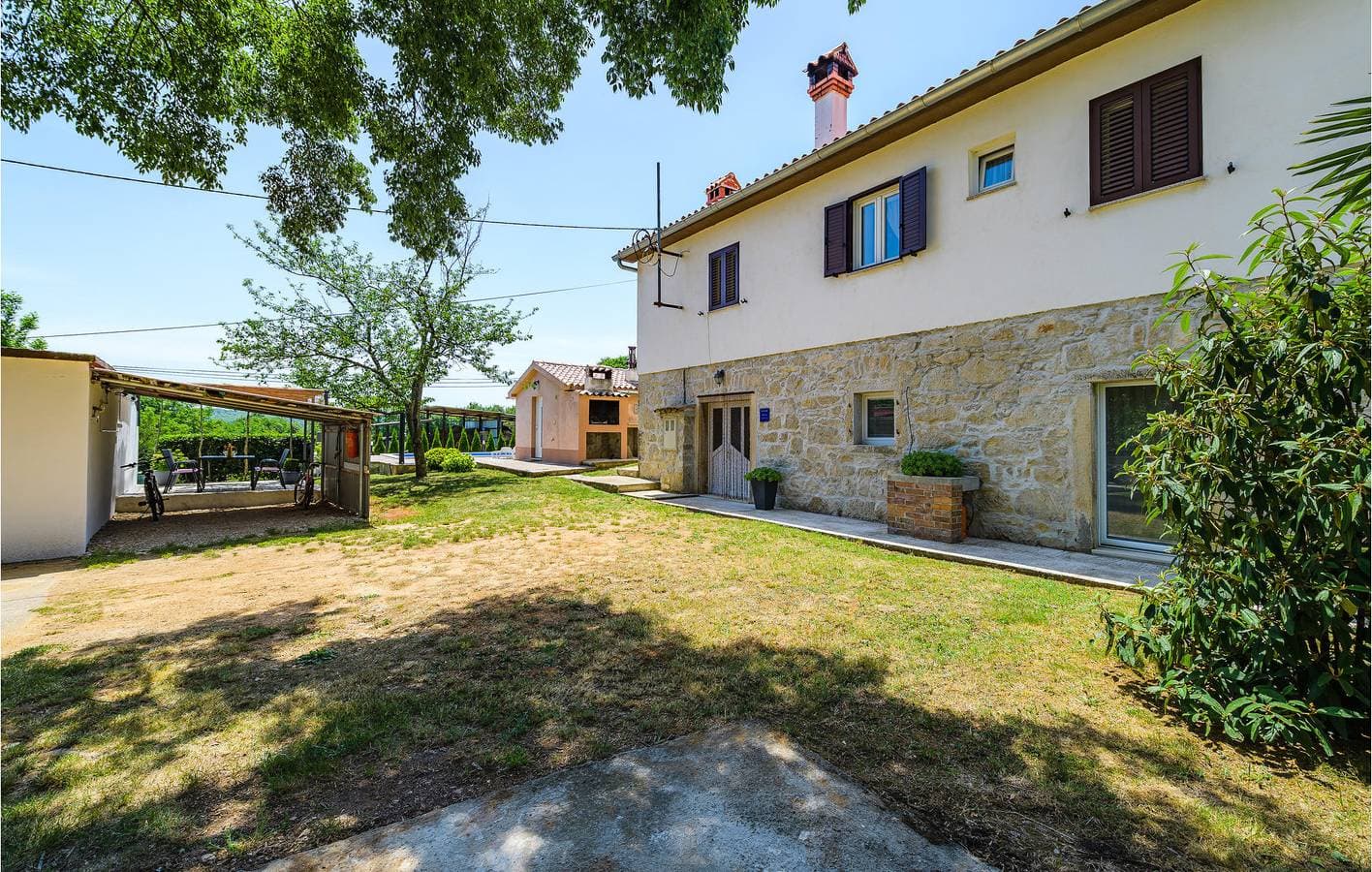 Reizendes Apartment mit einem Schlafzimmer, Pool, Parkplatz und Terrasse in der Nähe des Flusses Raša 1