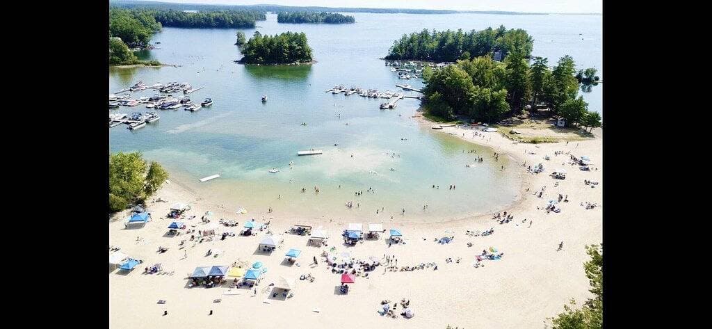 Foto 8 von 43: Serenity at Point Sebago -Club Sebago Way.