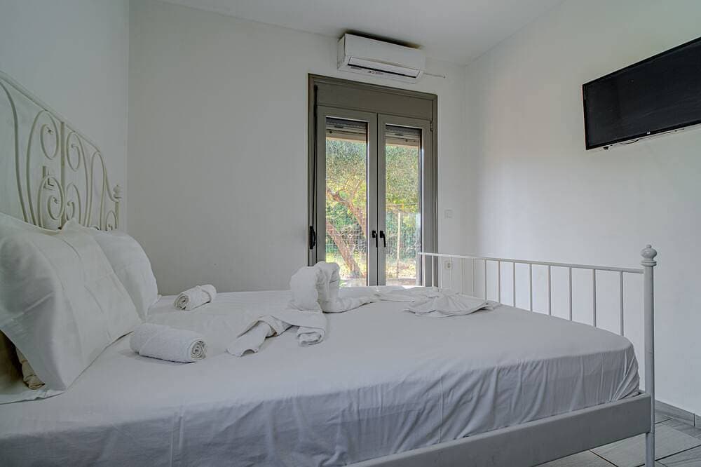 Foto 7 von 19: Cretan Blue Bungalow Chania Crete