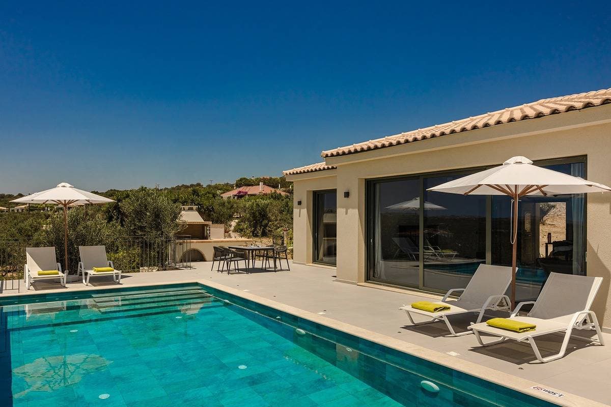 Foto 4 von 28: Villa Zephyrus with Private Pool