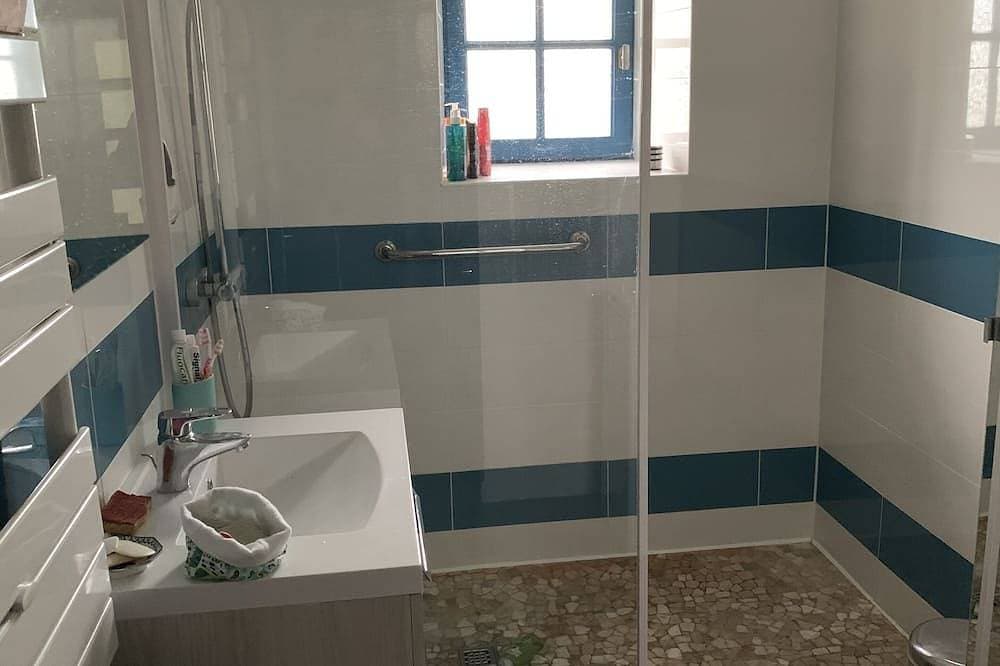 Foto 6 von 13: Renoviertes Steinhaus in der Bretagne