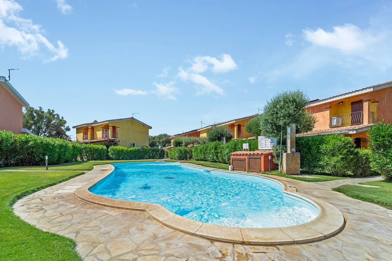 Foto 2 von 25: Villa „Livia“ mit Gemeinschaftspool, privater Terrasse und eigenem Garten