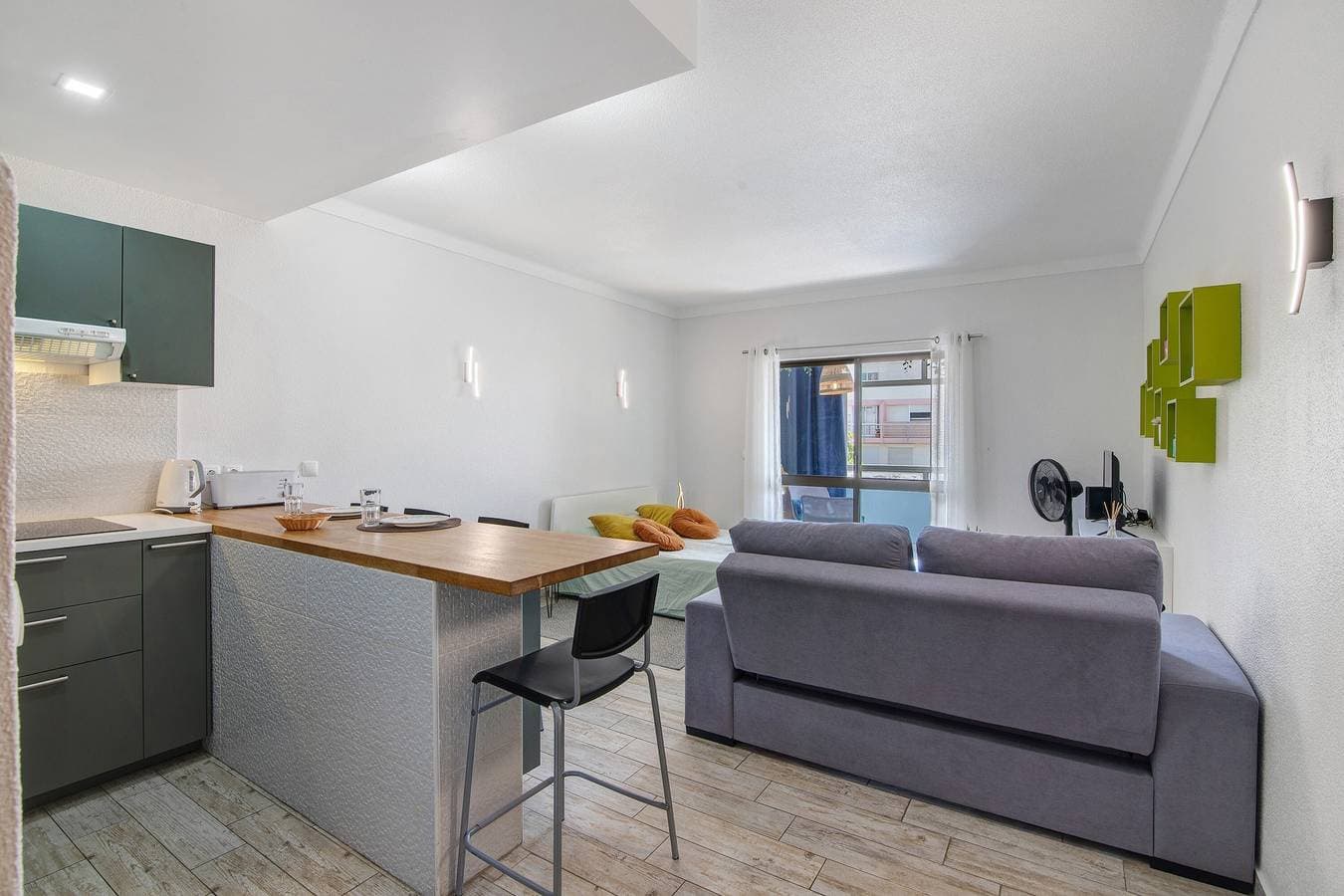 Foto 2 von 21: Ferienwohnung 'Remodelado Próximo Da Praia' mit Balkon und Wi-Fi