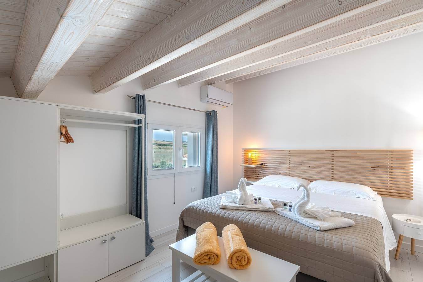 Foto 4 von 34: Ferienhaus 'Villa Gioberta, Bertolino' mit Gemeinschaftspool, WLAN und Klimaanlage