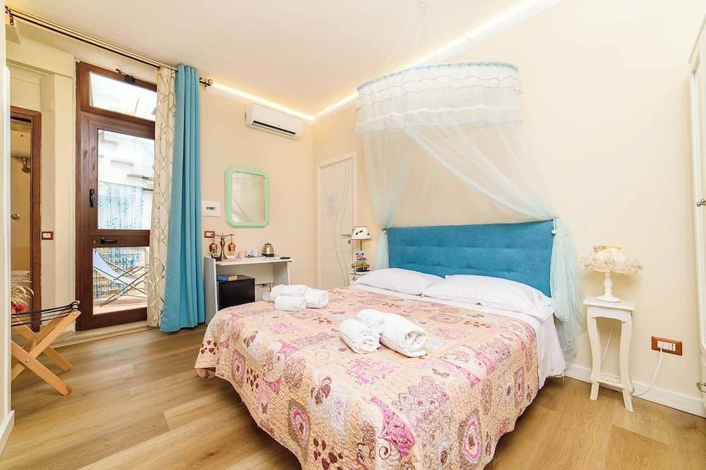 Foto 2 von 30: Amalfi - Atemberaubendes Doppelzimmer mit Meerblick