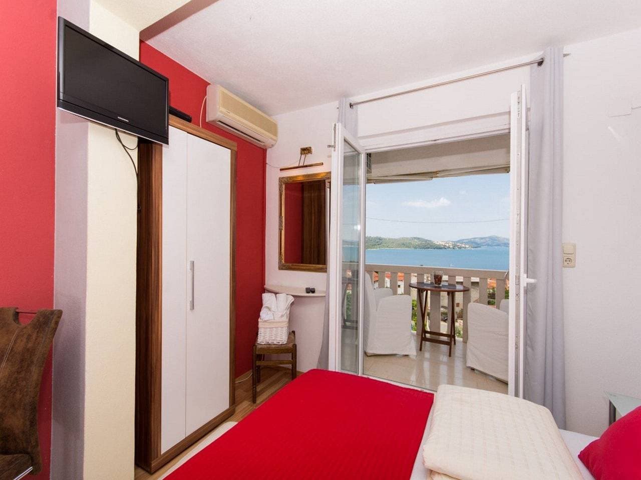 Foto 13 von 35: Villa Stil - Studio Apartment with Balcony and Sea View 103