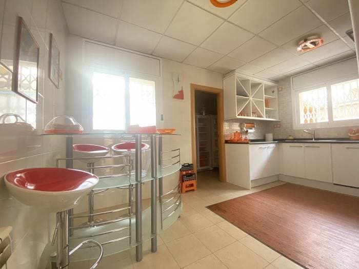 Foto 4 von 45: Ferienwohnung für 8 Personen mit Pool