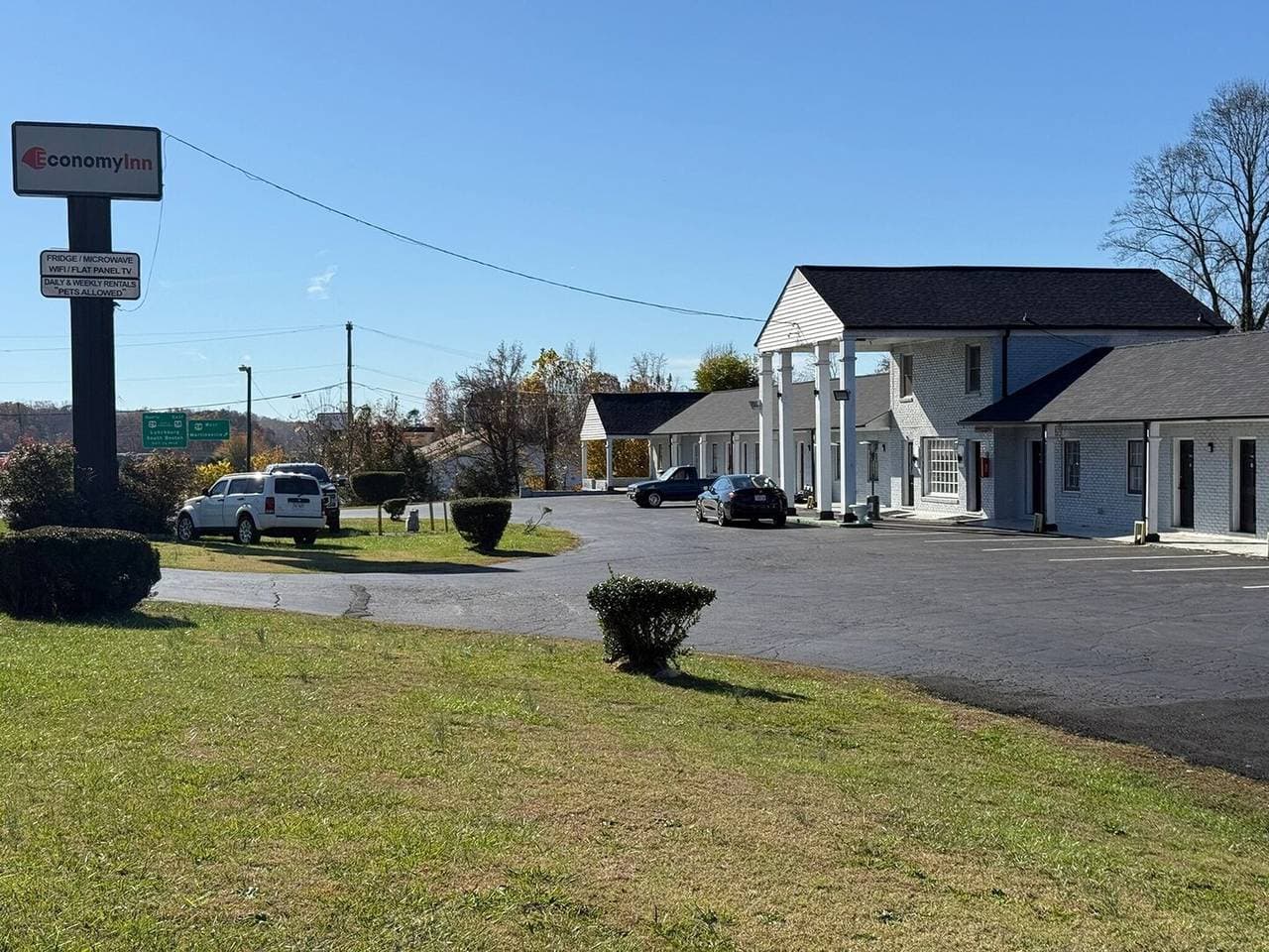 Foto 13 von 13: Kingsize-Bett | Rauchen erlaubt | Danville, Virginia