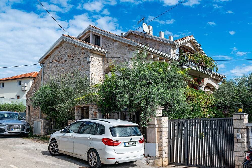 Foto 4 von 12: Studio Appartement mit Terrasse Basanija, Umag