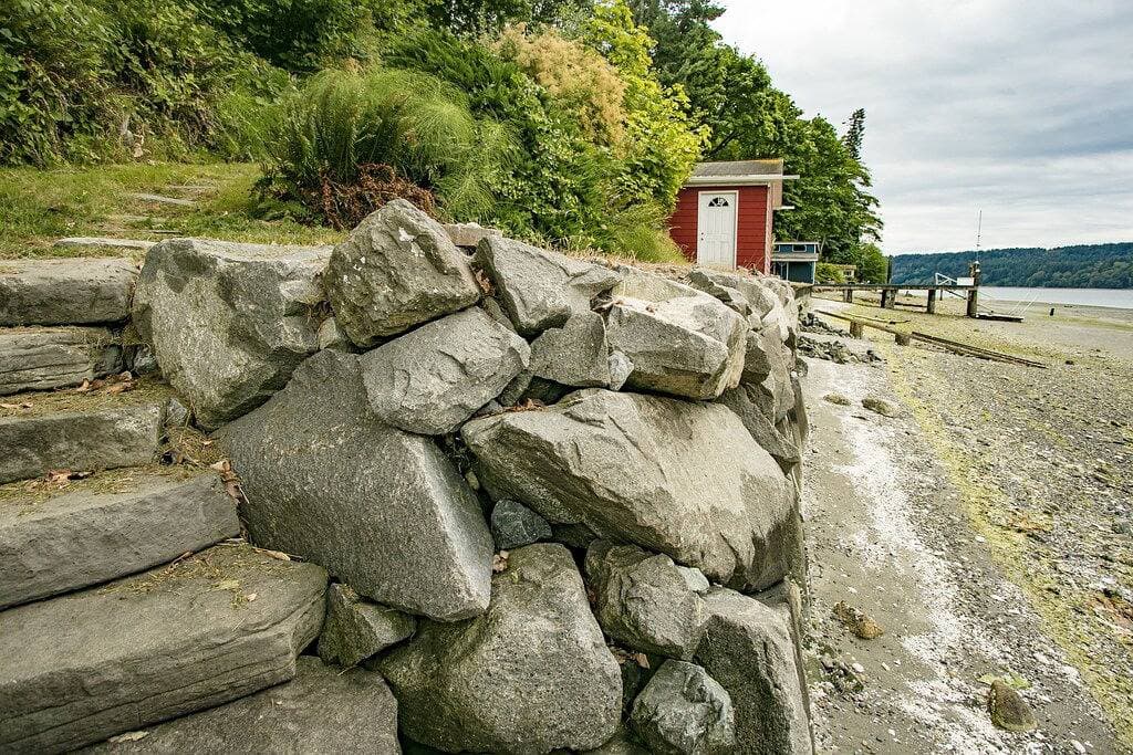Riesige Terrasse, spektakuläre Aussicht und der Strand. Versteck am Wasser. 1