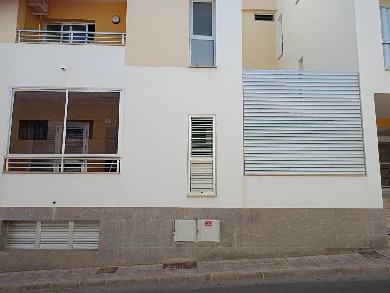Foto 10 von 32: Two-Bedroom Apartment