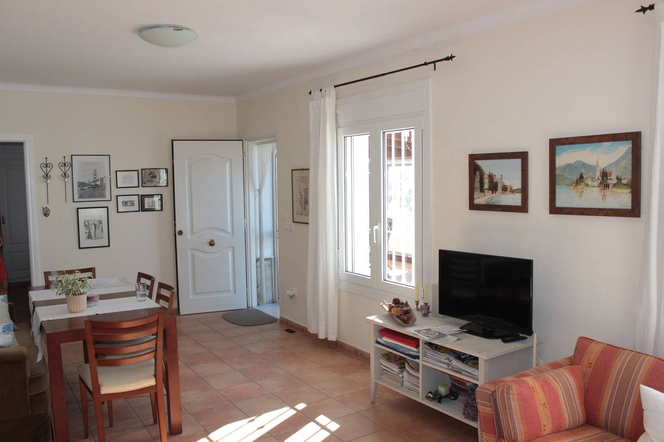 Foto 9 von 29: Ferienhaus 'Casa Ariola' mit Meerblick, Gemeinschaftsterrasse und Klimaanlage