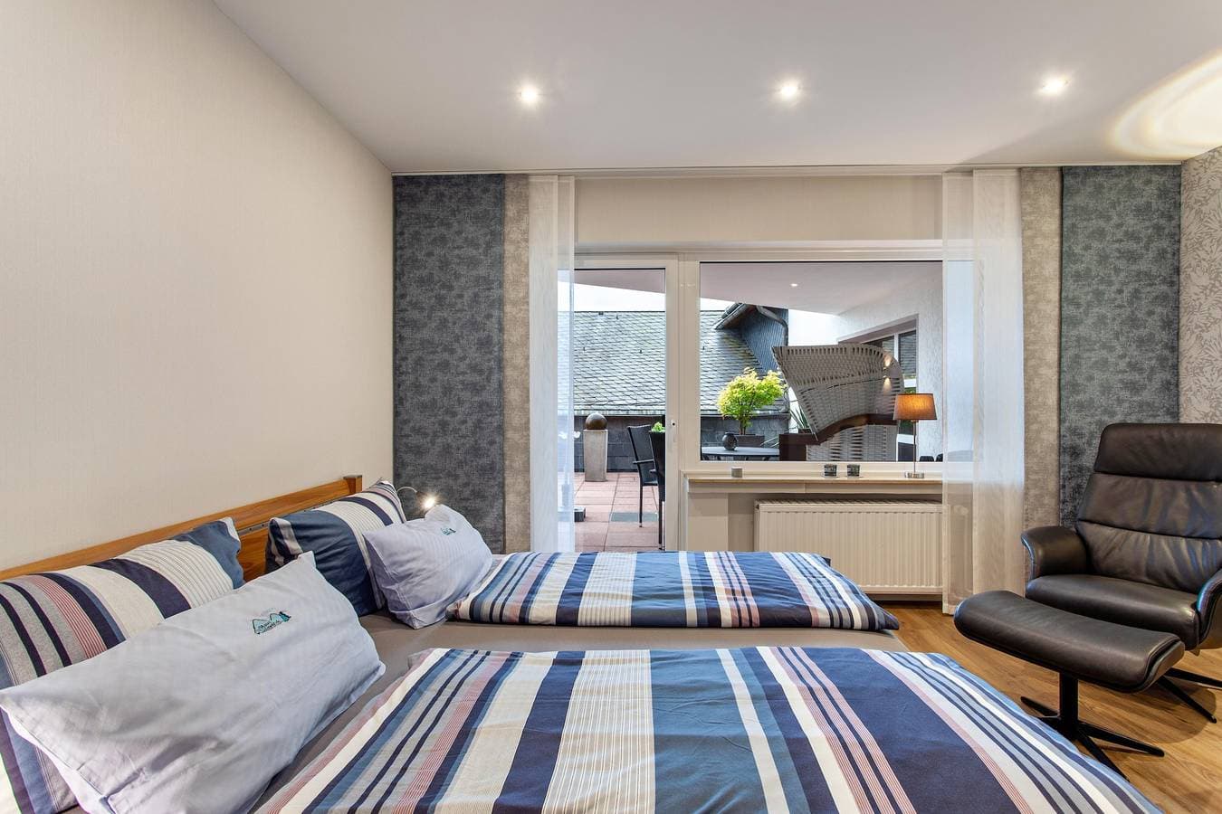 Foto 4 von 32: Haus Schönblick - Ferienwohnung 5 mit Bergblick, Privatterrasse und Wi-Fi