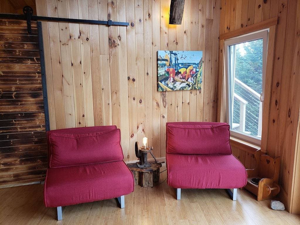 Foto 4 von 11: Raven's Roost Hike-in Sleeping Cabin at Sally's Brook Off-Grid Luxury Cabins