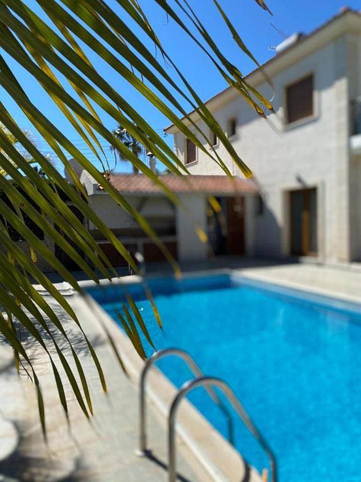 Foto 10 von 32: Villa with Private Pool