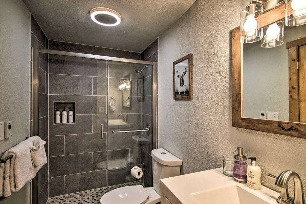 New! Cozy Big Sky Condo: Walk to Ski Lift & Dining 1